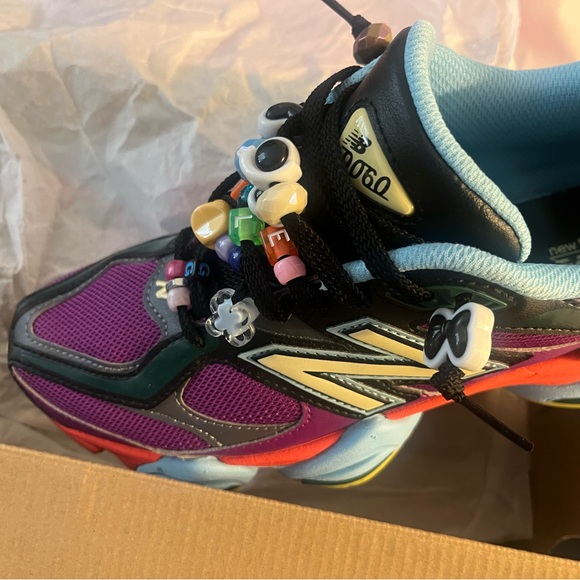 Custom Beaded Women’s New Balance 9060 - Picture 1 of 5